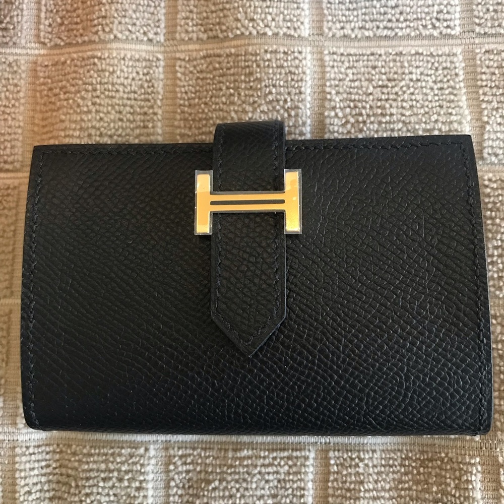 Hermes Epsom calfskin card holder black with gold hardware